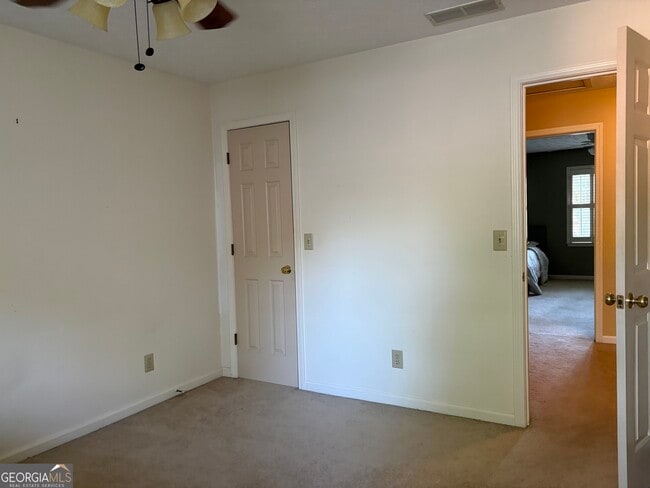 Building Photo - 1224 Hunters Dr