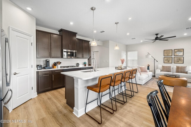 Building Photo - 181 Buffalo Ct