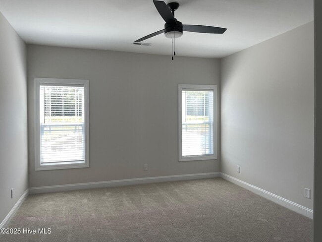 Building Photo - 4227 Laurel Rdg Dr