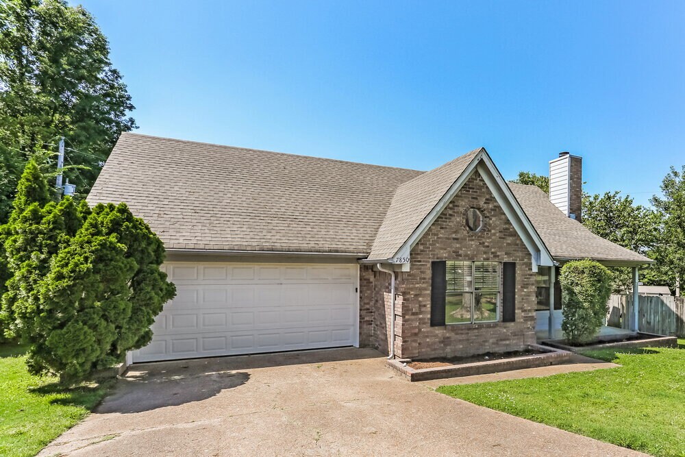 Building Photo - 7850 Deer Cove