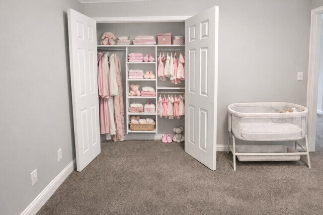 Building Photo - 720 E 1500 S