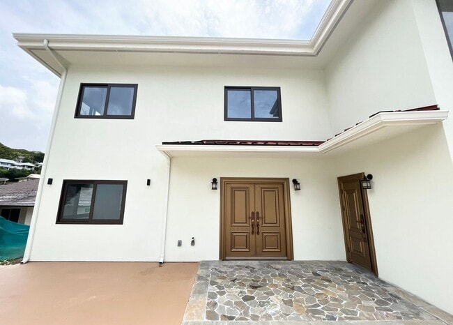 Building Photo - 2045 Mott Smith Dr