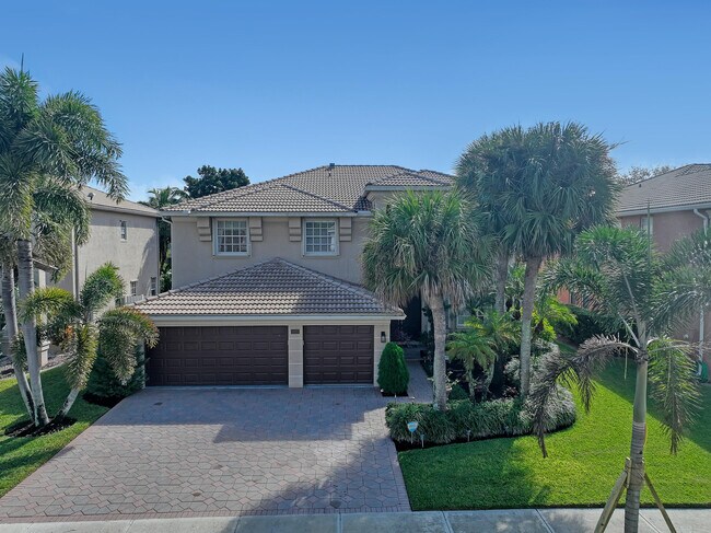 Building Photo - 2227 Ridgewood Cir