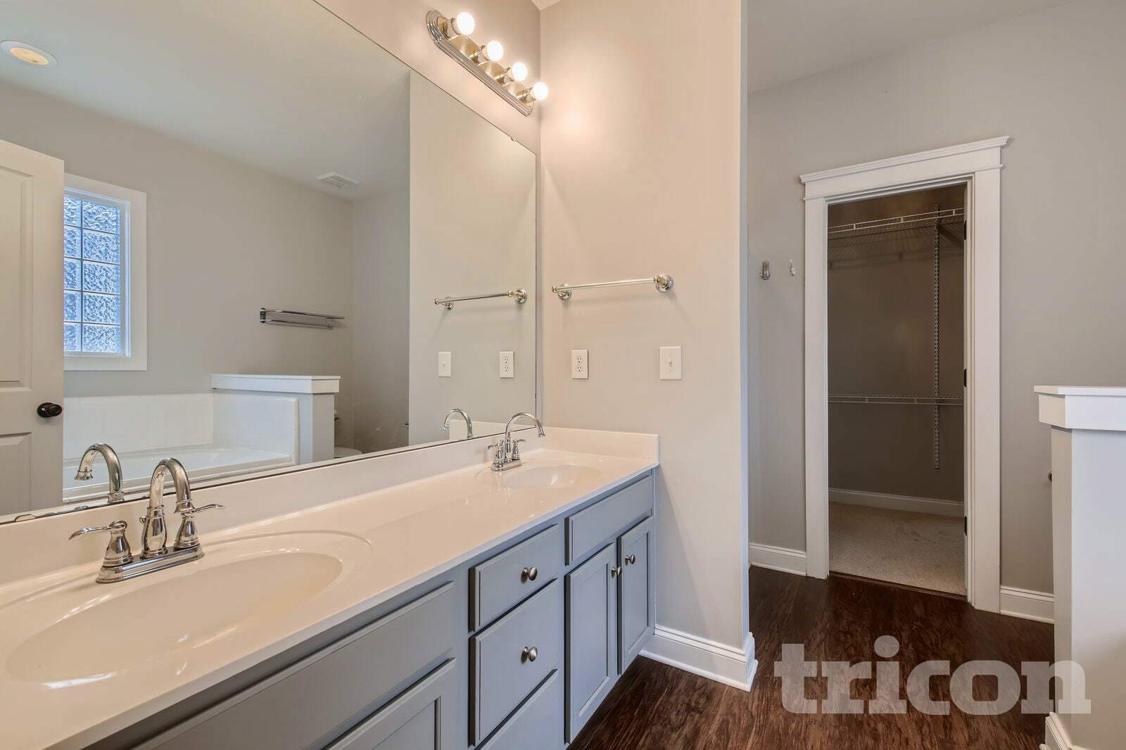 Building Photo - 1519 Peak Ct