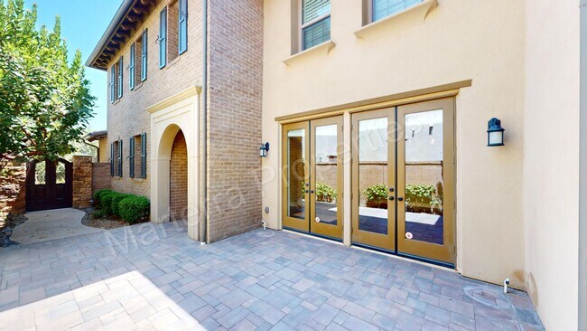 Building Photo - Beautiful Home in Portola Springs