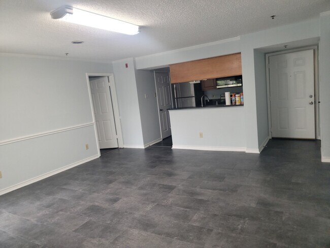 Building Photo - 1524 Lincoln Way
