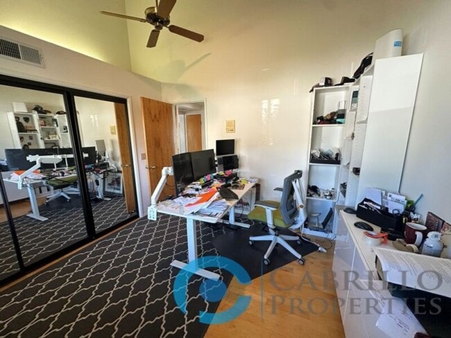 Building Photo - 2620 Deerpark Dr