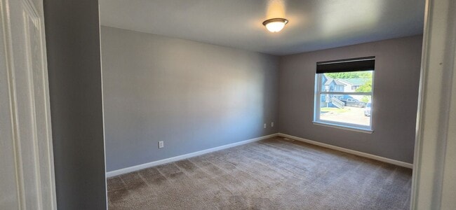 Building Photo - 3 bed 2.5 bath Single Family Home, Monroe ...