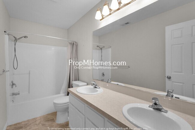 Building Photo - Three-Bedroom Loft-Style Home near Progress Ridge in Beaverton!