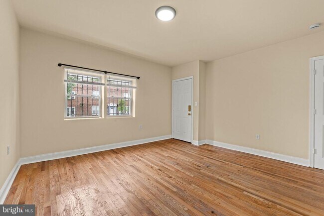 Building Photo - 1716 Capitol Ave NE