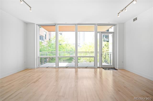 Building Photo - 1401 Delgany St