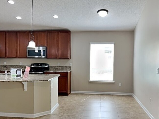 Building Photo - 153 Terracina Dr