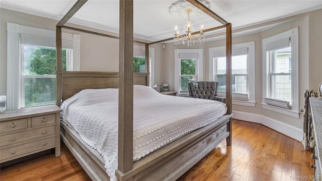 Building Photo - 16 Clement St