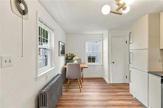 Building Photo - 258 Lowden St