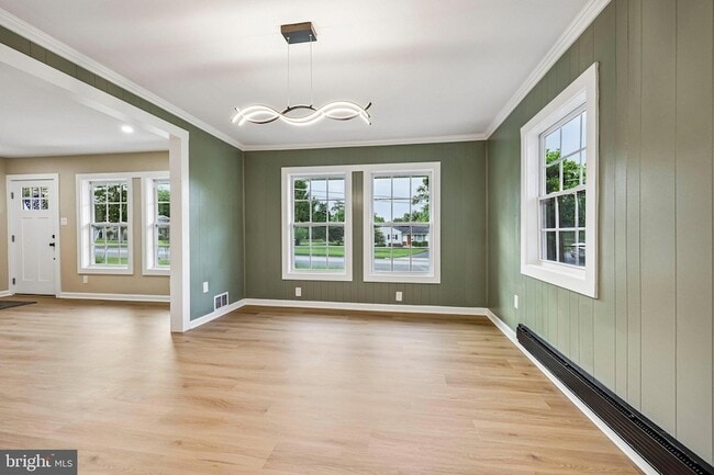 Building Photo - 7200 Vellex Ln