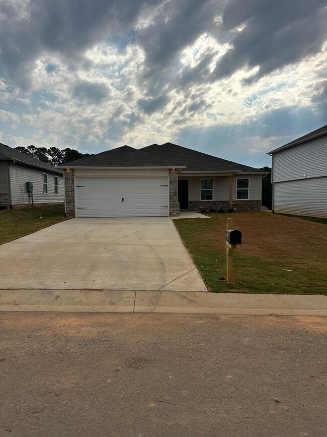 Building Photo - 175 Buckhorn Ln