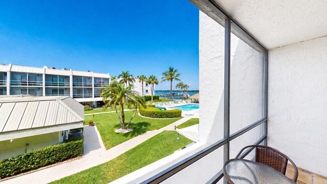 Building Photo - 1300 Seaway Dr