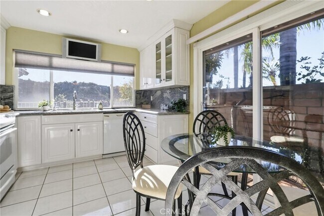 Building Photo - 2142 Iron Club Dr