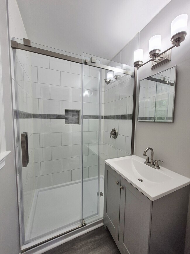 Building Photo - 97 Waterview Dr