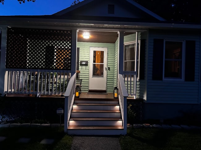 Building Photo - 47 Water St