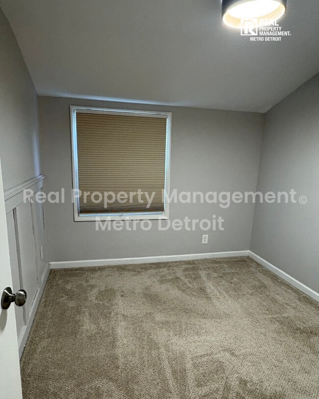Building Photo - SPRING INTO YOUR NEW HOME