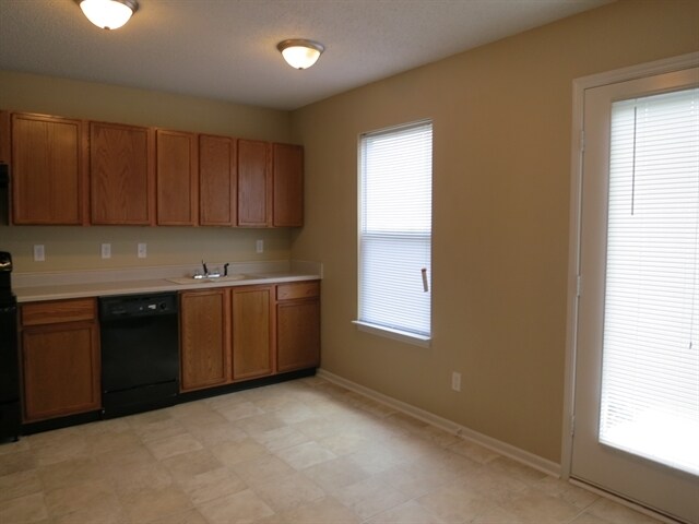 Building Photo - 8851 Squire Boone Ct