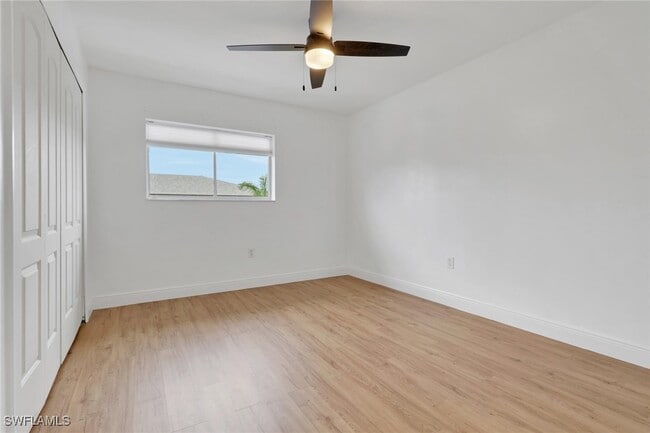 Building Photo - 146 Cypress Way E