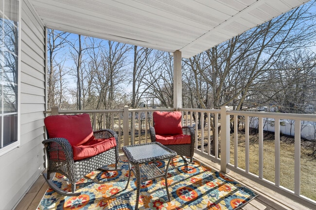 Building Photo - 129 S Curtis St