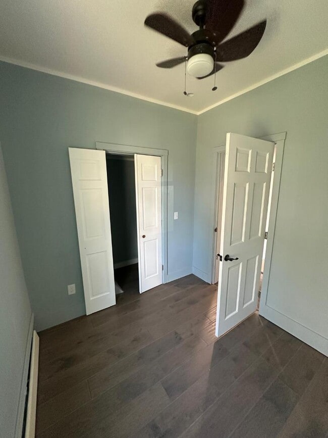 Building Photo - 420 Emmet St