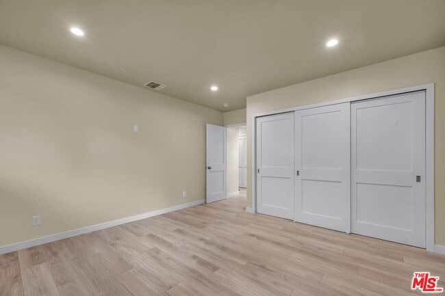 Building Photo - 5324 Weatherford Dr