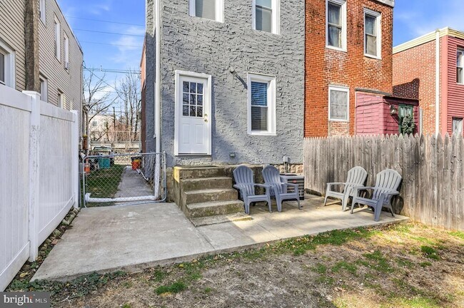 Building Photo - 11 E Atlantic Ave