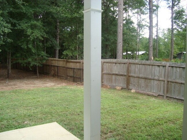 Building Photo - Home in Phenix City available to rent 10/2...