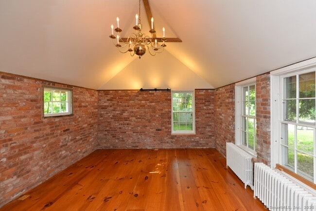 Building Photo - 15 Hawkins Rd