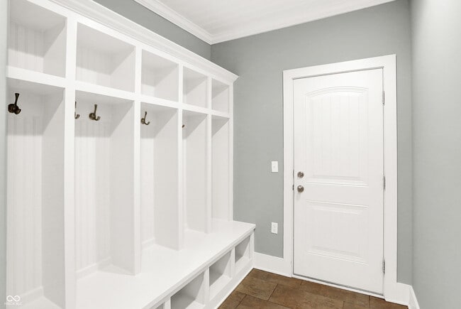 Building Photo - 16893 Oak Manor Dr