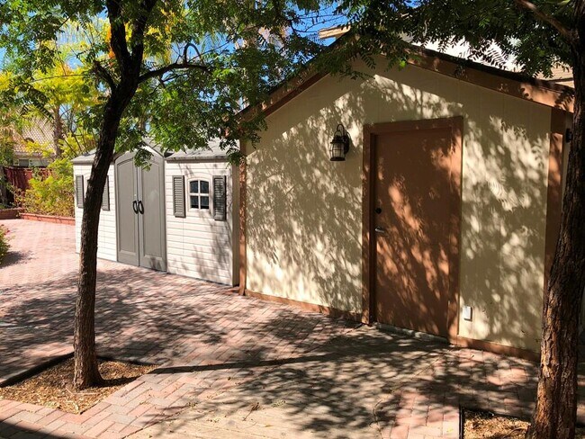 Building Photo - 24829 River Oak Ct