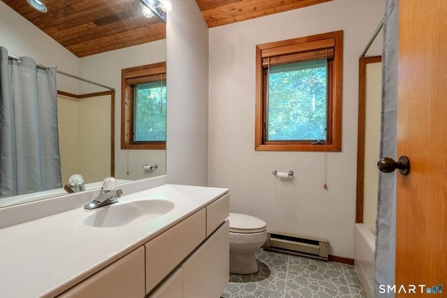 Building Photo - 278 Woodchuck Ln