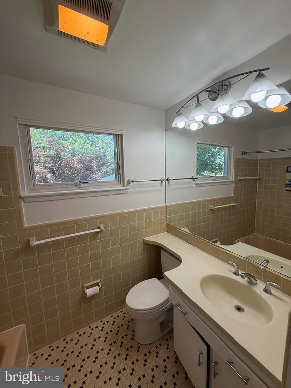 Building Photo - 6534 Jay Miller Dr