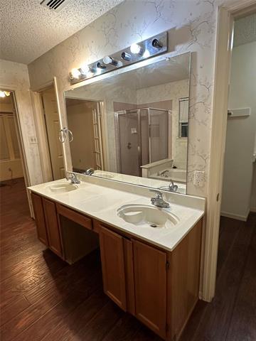 Building Photo - 2875 Ironwood Dr