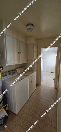 Building Photo - 2134 Coal Pl SE