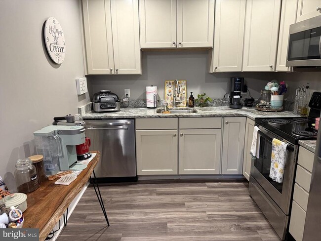 Building Photo - 963-APT Biglerville Rd