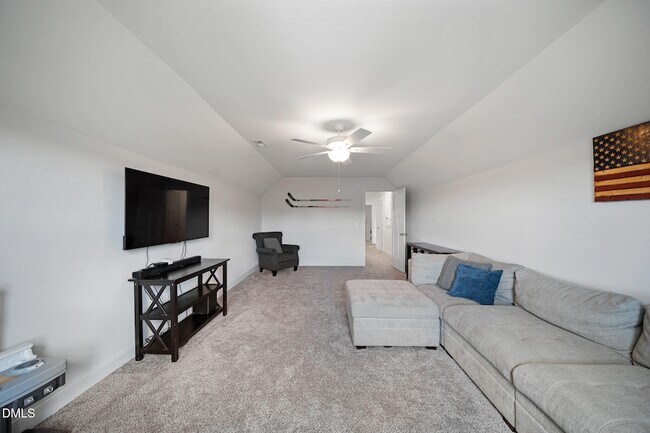 Building Photo - 26 Valleydale Dr