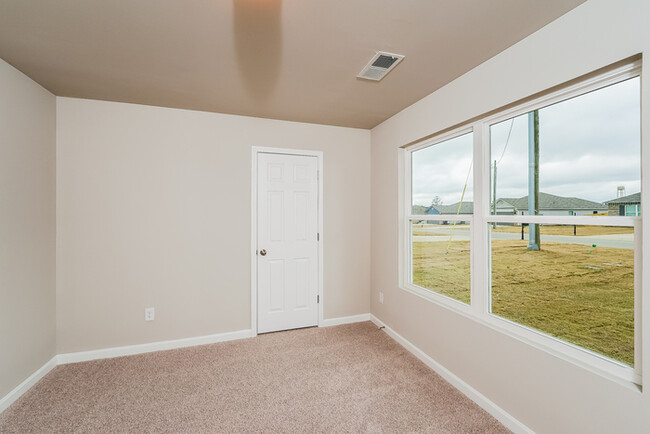 Building Photo - 1049 Brookhaven Dr