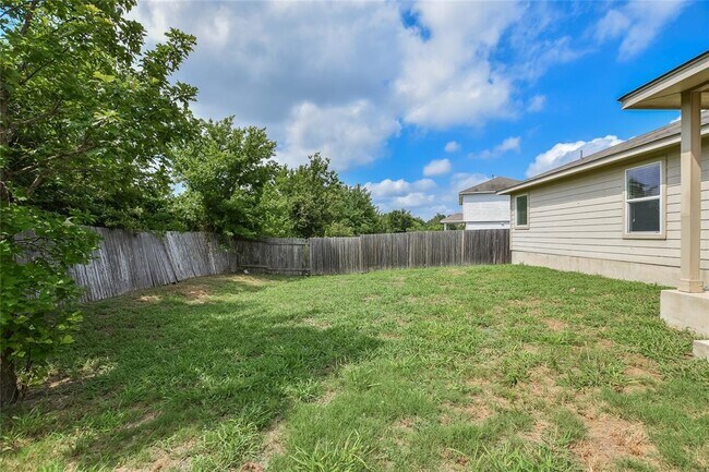 Building Photo - 18612 Great Falls Dr