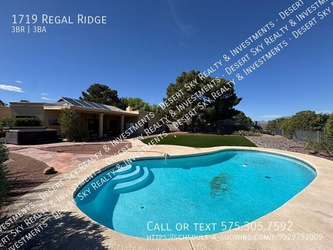 Building Photo - 1719 Regal Ridge St