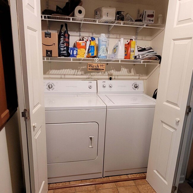 Building Photo - 78 Greenbriar Ct