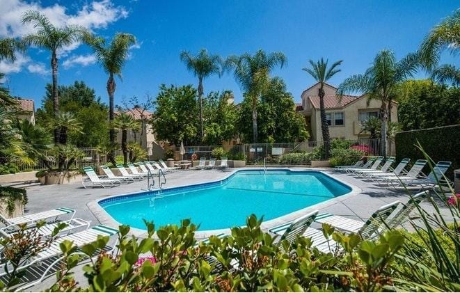 Building Photo - 24105 Del Monte Dr