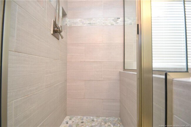 Building Photo - 2804 Thoreau Dr