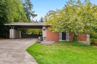 Building Photo - Beautiful 3 Bed, 1.5 Bath Rental Home in G...