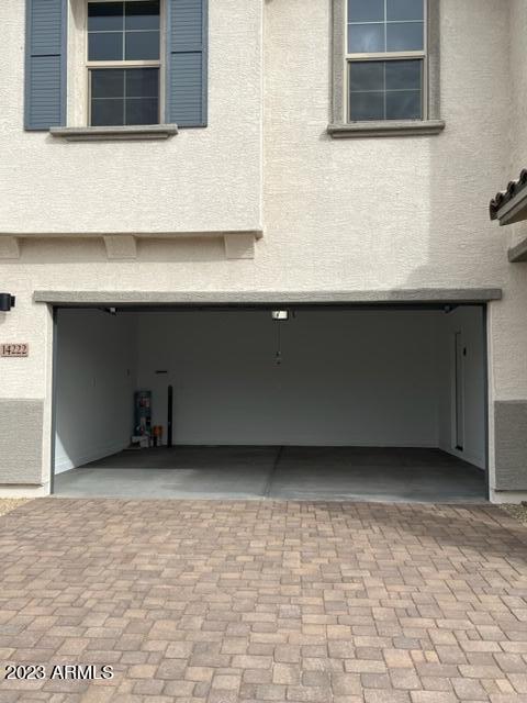 Building Photo - 14222 West Honeysuckle Dr