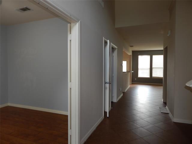 Building Photo - 2865 Laurel Oak Dr